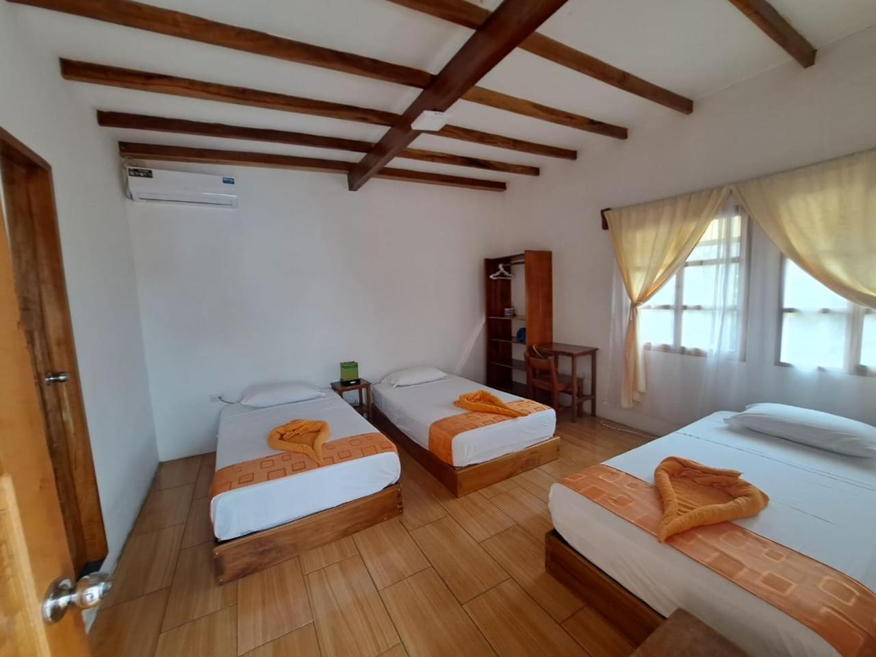 Hostal Tero Real Puerto Villamil Exteriér fotografie